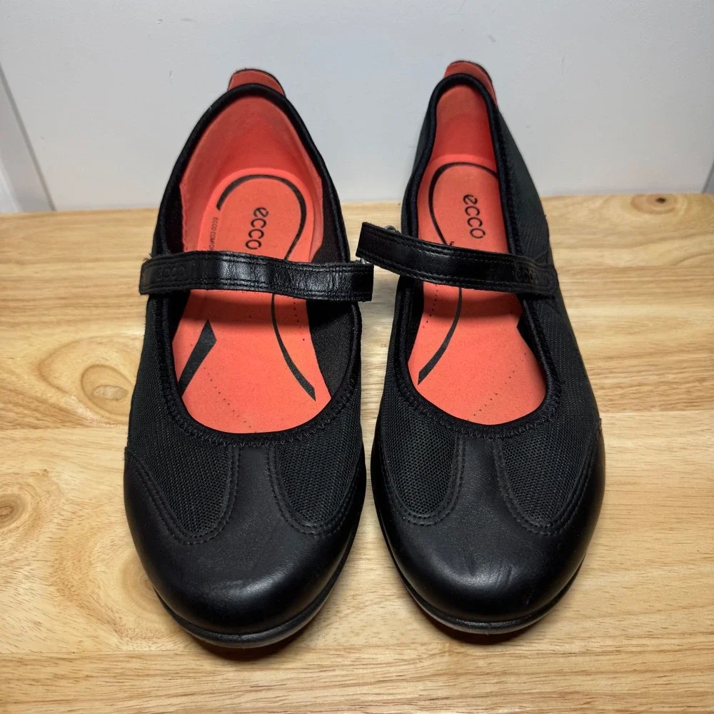 ECCO Womens Black Leather Mesh Mary Jane Flat Comfort Foam Shoes EU 41